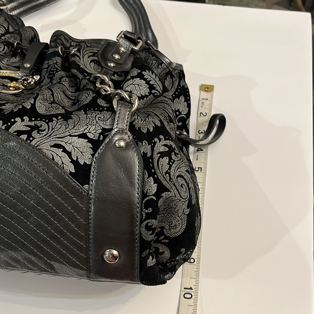 Sharif New Shoulder Gray & Black with Silver tone Hardware. Beautiful details. - Picture 6 of 16